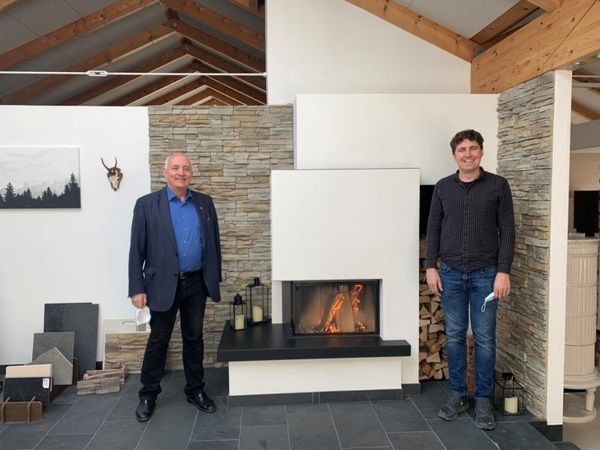 Alexander Schoch besucht Ofenbauer Cybulla in Waldkirch