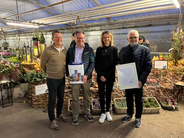 Ralf Sauter, OB Stellv. Bernd Zickgraf, Karen Sauter, Uwe Klos Werbegemeinschaft (v.l.n.r.) 