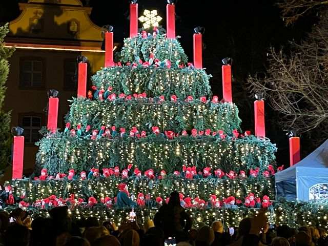 Der singende Weihnachtsbaum in meiner Heimatstadt Waldkirch ist ein stimmungsvoller Höhepunkt der Adventszeit in Waldkirch