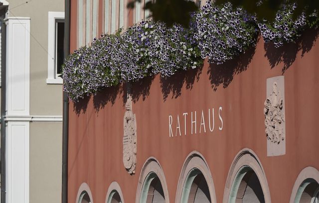 Bürgermeisterabwahl: Der Fall Appenweier ist wieder ein Beispiel, wo eine Gemeinde im Regen stehen gelassen wird, da es keine Möglichkeit gibt, einen Bürgermeister/in in Baden-Württemberg abzuwählen!