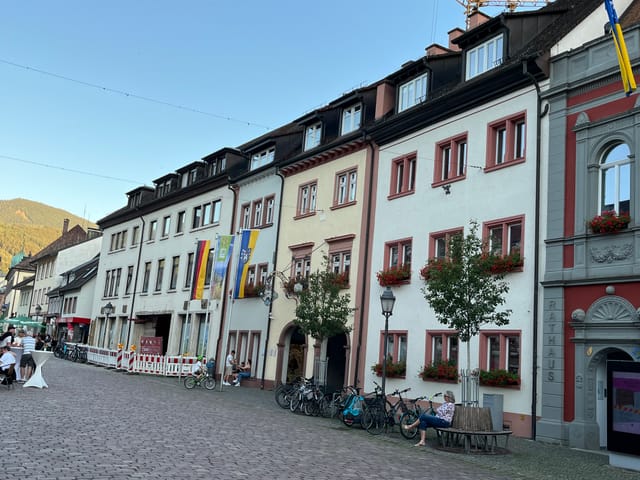 Finanzausstattung der Kommunen muss sich deutlich verbessern, 500 Mill. € vom Land zum Schuldenabbau hilft manchen Kommunen, aber wir brauchen strukturelle Verbesserungen.