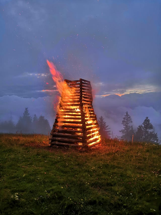 Sonnwendfeier auf dem Kandel 2019 und Heute