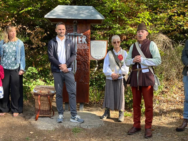 Ritterfest und Einweihung des renovierten Pavillons am Ritterweg zur Kastelburg